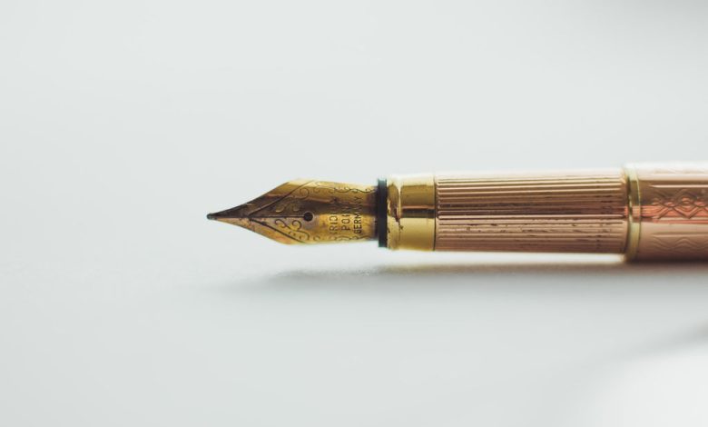 Pen writing op0
