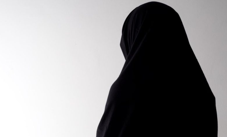 Hijab afghan woman