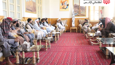 ذبيح الله مجاهد خلال لقائه مع المسؤولين المحليين بولاية هرات؛ التعامل مع مشاكل المواطنين من أولويات الإمارة الإسلامية